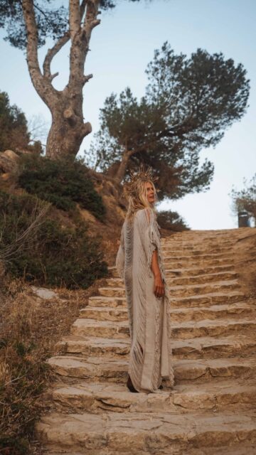 If it’s time for some new photos. Send me a DM ✨

-
Liliane is a brand photographer on the coast of the la marina alta area alicante spain